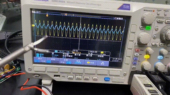 ข่าว บริษัท ล่าสุดเกี่ยวกับ Ultrasonic Scalpel คืออะไร? | ข้อดีของ SurgSci Pet Ultrasonic Scalpel | ศ  2